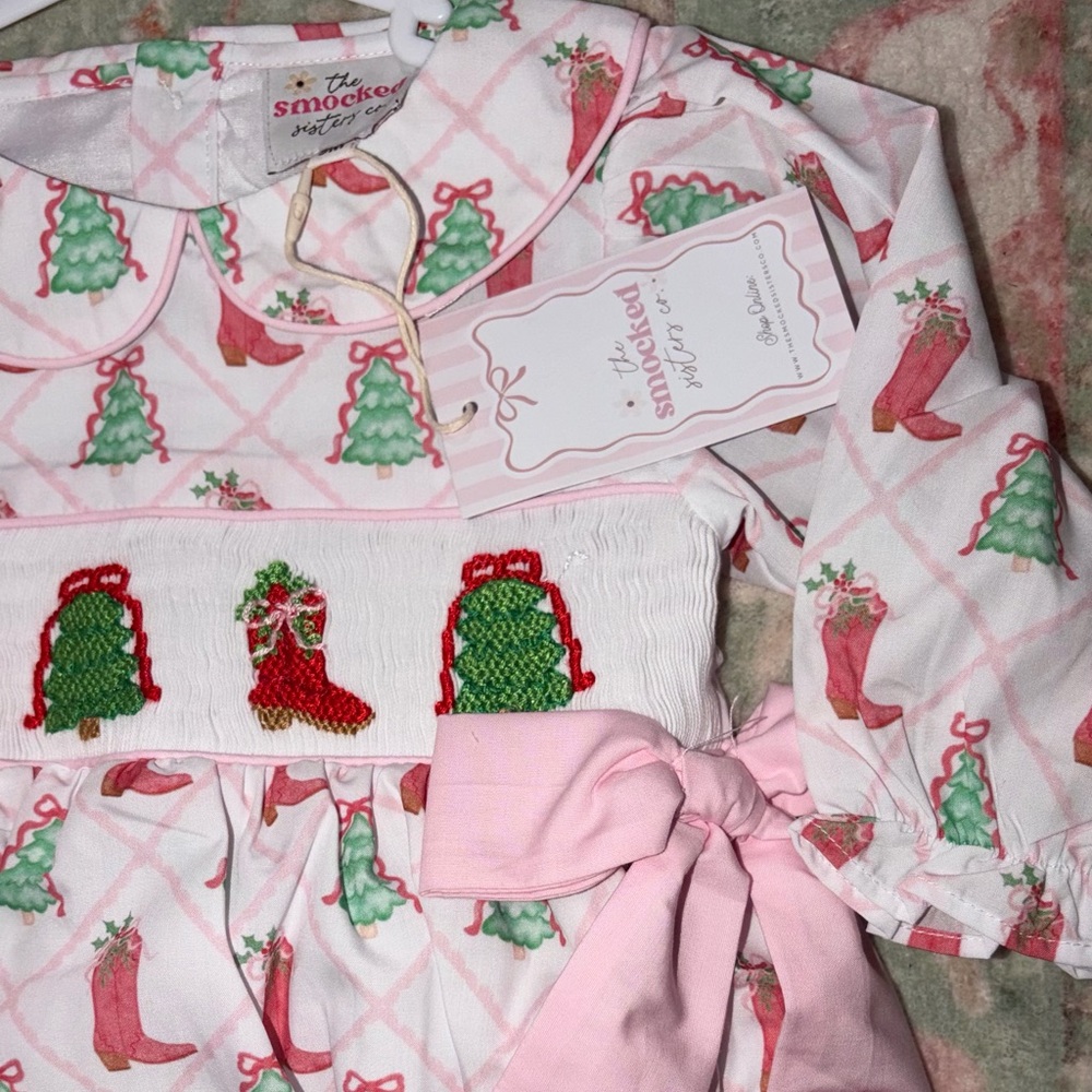 Charming Pink and Red Christmas bubble - Picture 2 of 3